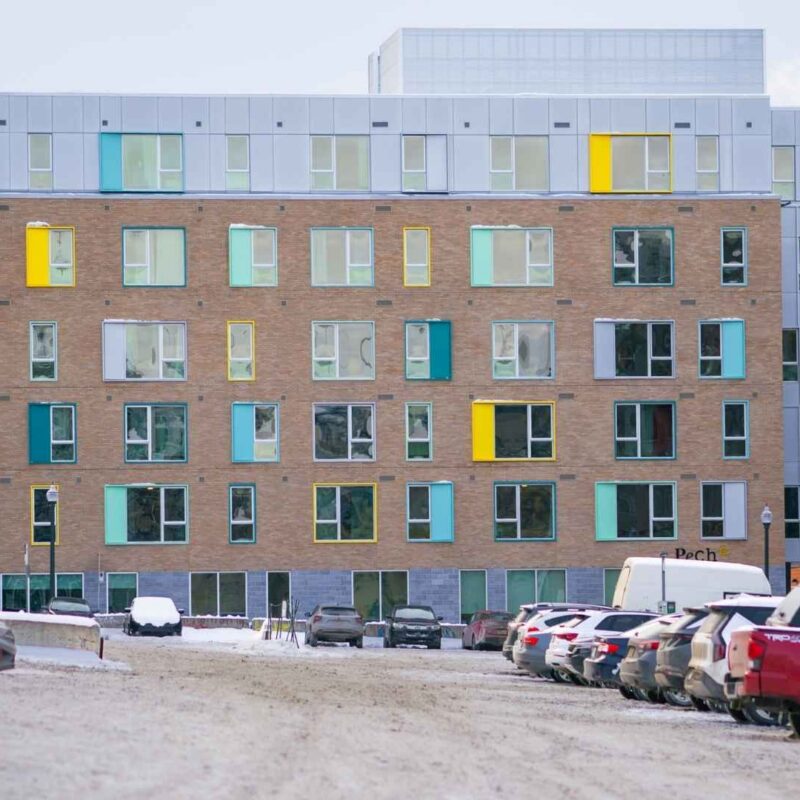 Moins de stationnements, plus de gains